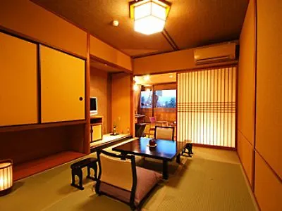 Kyoto Arashiyama Onsen Ryokan Hanaikada